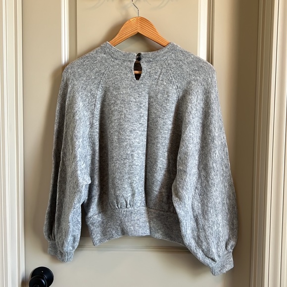 J Crew Heather Grey Sweater AB805 - Picture 2 of 3